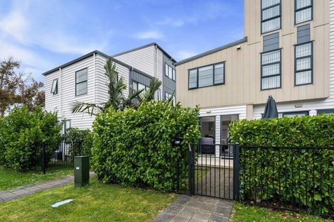 Photo of property in 5/122 Pooks Road, Ranui, Auckland, 0612