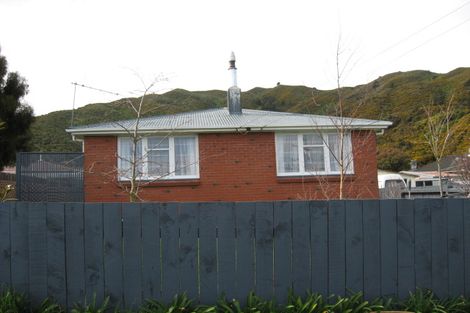 Photo of property in 20 Wise Street, Wainuiomata, Lower Hutt, 5014