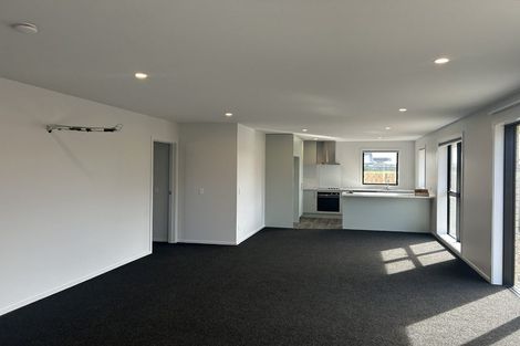 Photo of property in 30 Scully Place, Strathern, 9812