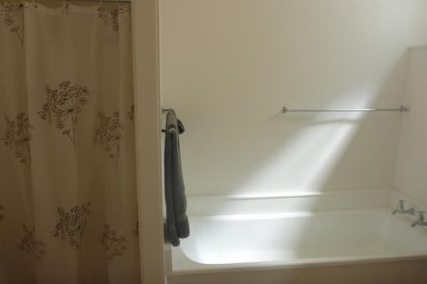 Photo of property in 2/23 Colville Street, Newtown, Wellington, 6021