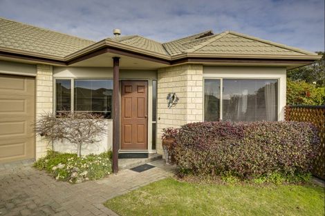 Photo of property in 10 Claridge Place, Taradale, Napier, 4112