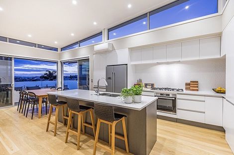 Photo of property in 49 Seaview Road, Castor Bay, Auckland, 0620