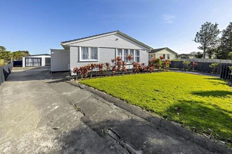 Photo of property in 34 Lavinia Crescent, Mangere East, Auckland, 2024