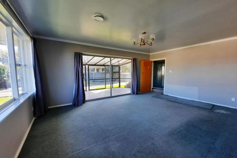 Photo of property in 4 Davidson Crescent, Hornby, Christchurch, 8042