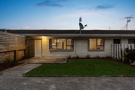Photo of property in 2/31 Bowater Place, Manurewa, Auckland, 2102