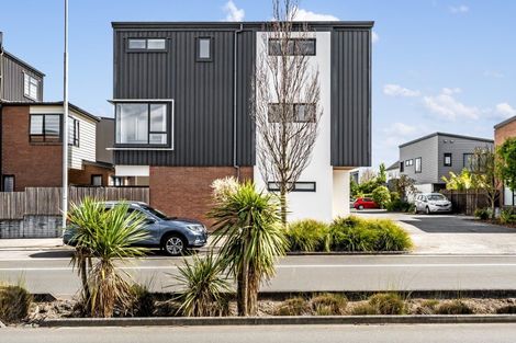 Photo of property in 162 Hobsonville Point Road, Hobsonville, Auckland, 0616