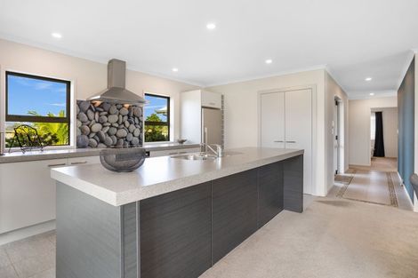 Photo of property in 1 Bravo Place, Whitianga, 3510