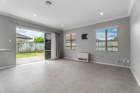 Photo of property in 9 Stranraer Crescent, Wattle Downs, Auckland, 2103