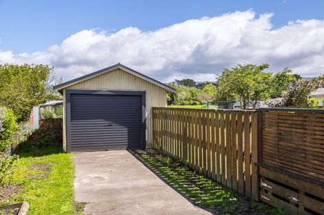 Photo of property in 6 South Featherston Road, South Featherston, Featherston, 5771