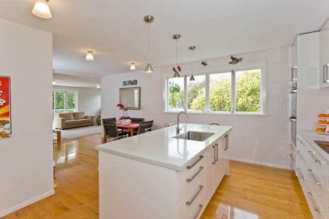 Photo of property in 30 Kokiri Street, Te Atatu South, Auckland, 0610