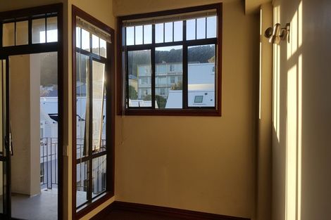 Photo of property in Pirie Street Townhouses, 28/35u Pirie Street, Mount Victoria, Wellington, 6011
