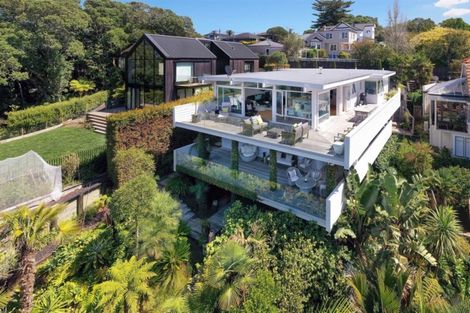 Photo of property in 24 Bridge View Road, Birkenhead, Auckland, 0626