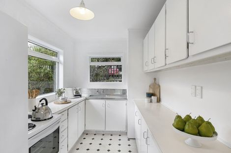 Photo of property in 1f3 Harland Street, Brooklyn, Wellington, 6021