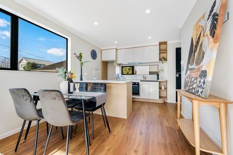 Photo of property in 2/3 Royal View Road, Te Atatu South, Auckland, 0610