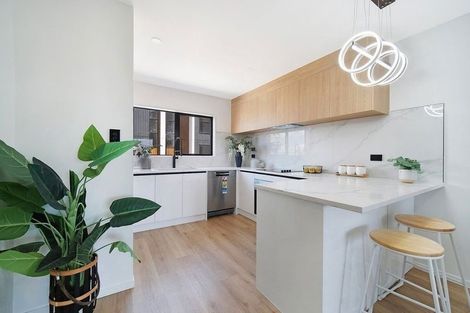 Photo of property in 3/26 Dale Crescent, Pakuranga, Auckland, 2010