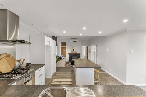 Photo of property in 34 David Street, Westown, New Plymouth, 4310