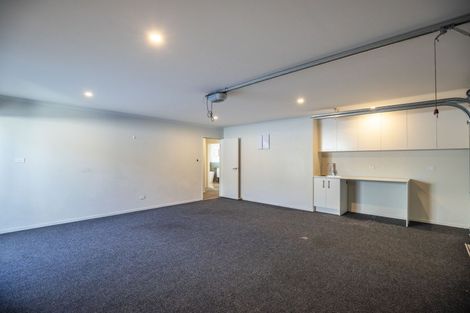 Photo of property in 1 Howe Place, Upper Vogeltown, New Plymouth, 4310