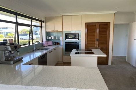 Photo of property in 21 Tirinui Crest Road, Otumoetai, Tauranga, 3110