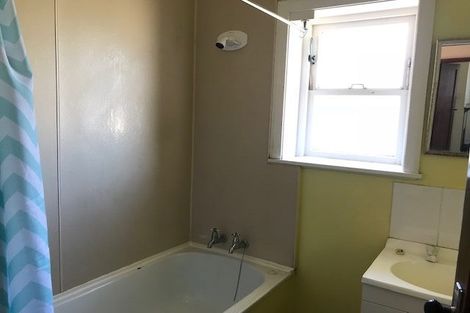 Photo of property in 69 Bell Road, Waiwhetu, Lower Hutt, 5010