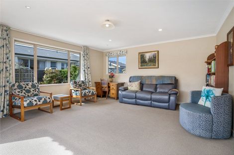 Photo of property in 98 Park Street, Winton, 9720