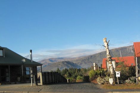 Photo of property in 20 Mount Iron Drive, Wanaka, 9305