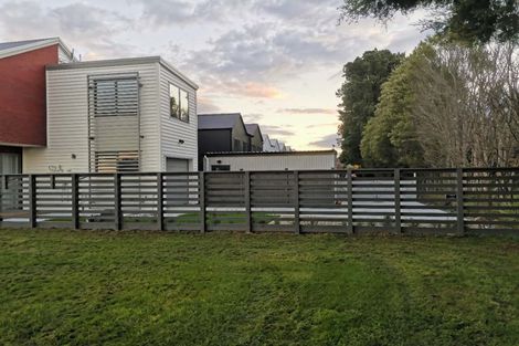 Photo of property in 3 Yellow Pear Lane, Karaka, 2578