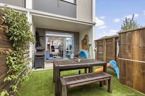 Photo of property in 1/24 Tamar Street, Island Bay, Wellington, 6023