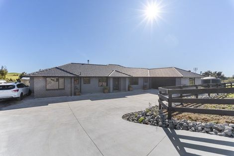 Photo of property in 188 Maude Road, Kaimiro, New Plymouth, 4371