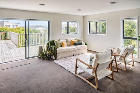 Photo of property in 11a Polestar Lane, Whitby, Porirua, 5024