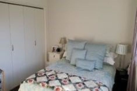 Photo of property in 9b Mackwood Place, Birkdale, Auckland, 0626