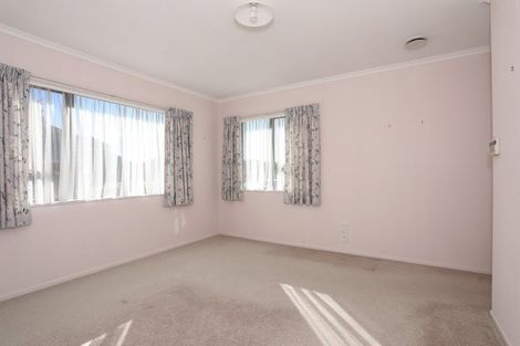 Photo of property in 1 Mcilwaine Place, Marton, 4710