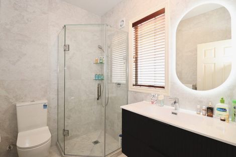 Photo of property in 1a Macleans Road, Bucklands Beach, Auckland, 2014