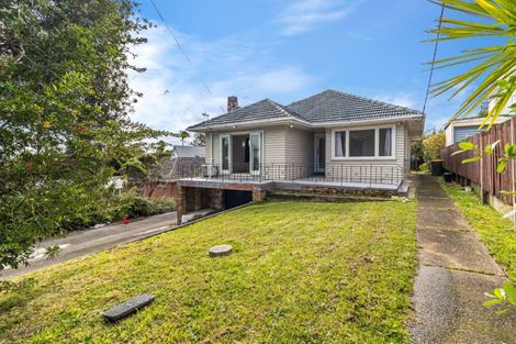 Photo of property in 21 Routley Drive, Glen Eden, Auckland, 0602