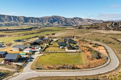 Photo of property in 13 Jackson Rise, Luggate, Wanaka, 9383