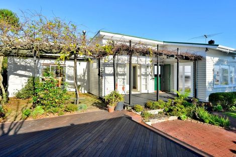 Photo of property in 36 Dakota Avenue, Beach Haven, Auckland, 0626
