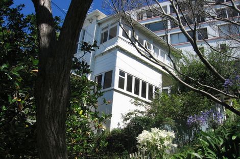 Photo of property in 4 Oriental Terrace, Oriental Bay, Wellington, 6011