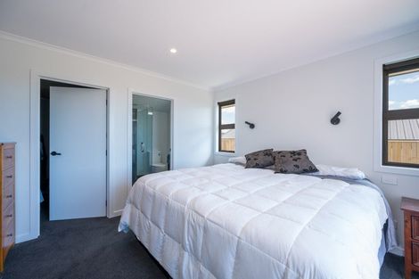 Photo of property in 30 Katania Heights, Brightwater, 7022
