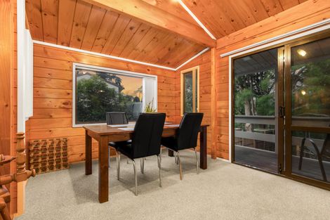 Photo of property in 22 Calluna Crescent, Totara Heights, Auckland, 2105