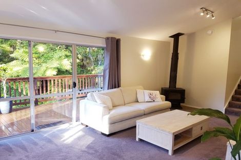 Photo of property in 9 Caram Place, Birkenhead, Auckland, 0626