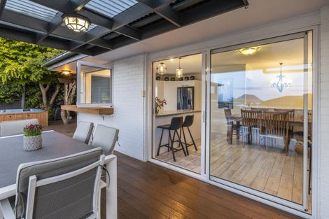 Photo of property in 156 Hinewa Road, Otumoetai, Tauranga, 3110