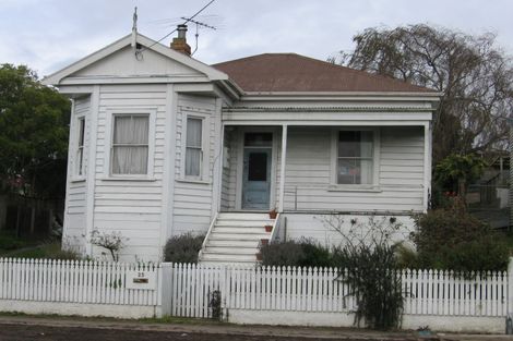 Photo of property in 25 Awaroa Road, Helensville, 0800