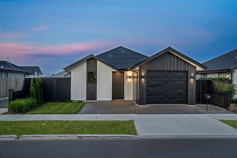 Photo of property in 25 Te Pakiaka Road, Pegasus, 7612