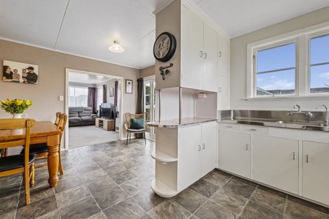 Photo of property in 162 Waihi Road, Hawera, 4610