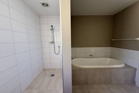 Photo of property in 18 Kelliher Drive, Wanaka, 9305