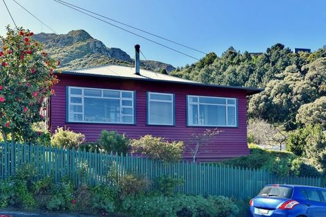 Photo of property in 4 Somes Road, Lyttelton, 8082