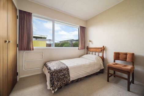 Photo of property in 10 Rameses Place, Pomare, Rotorua, 3015
