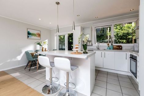 Photo of property in 17 Coroglen Avenue, Birkenhead, Auckland, 0626