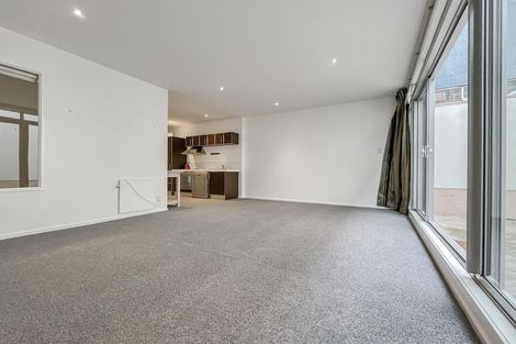 Photo of property in Las Olas De Cuba, 6/35 Torrens Terrace, Mount Cook, Wellington, 6011