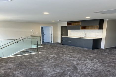 Photo of property in 28 Ballyalton Crescent, Flat Bush, 2019