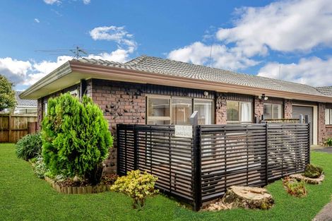 Photo of property in 21a Sunnypark Avenue, Rosehill, Papakura, 2113